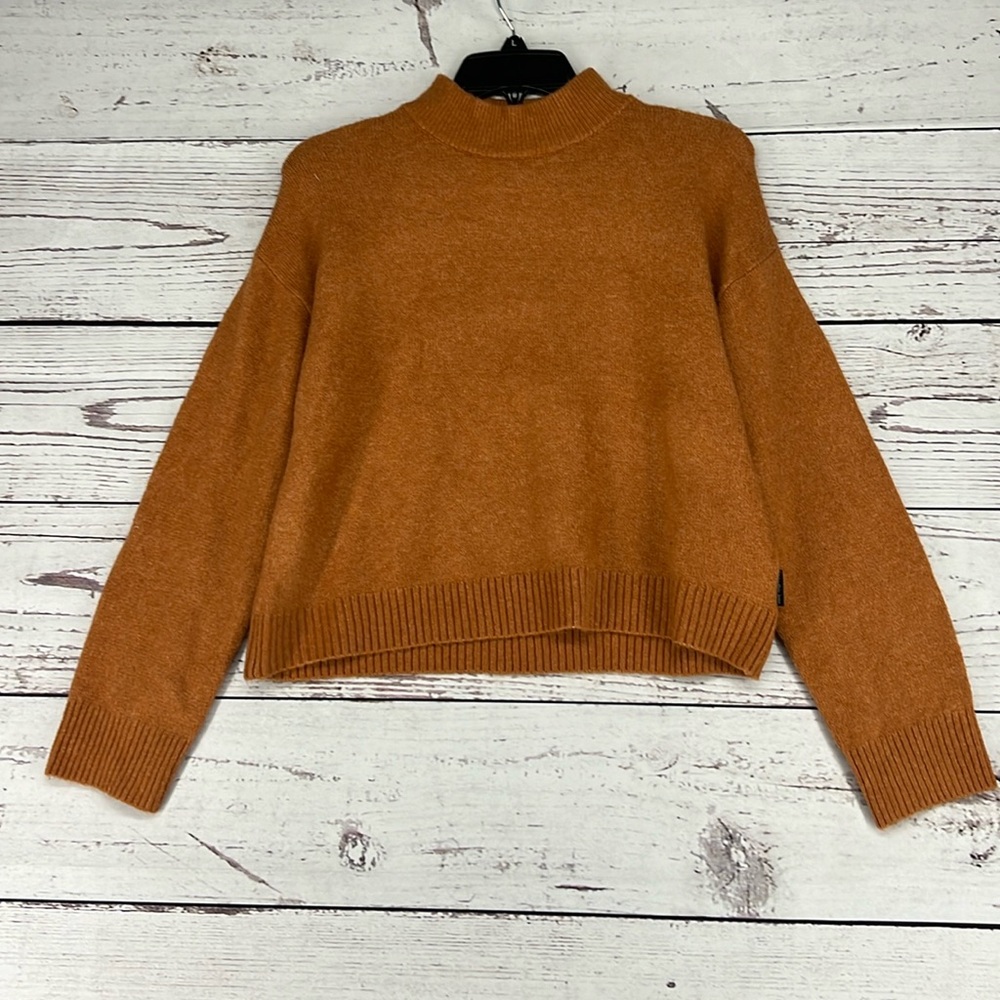Calvin Klein Jeans Women’s Solid Long Sleeve Mock Neck Sweater